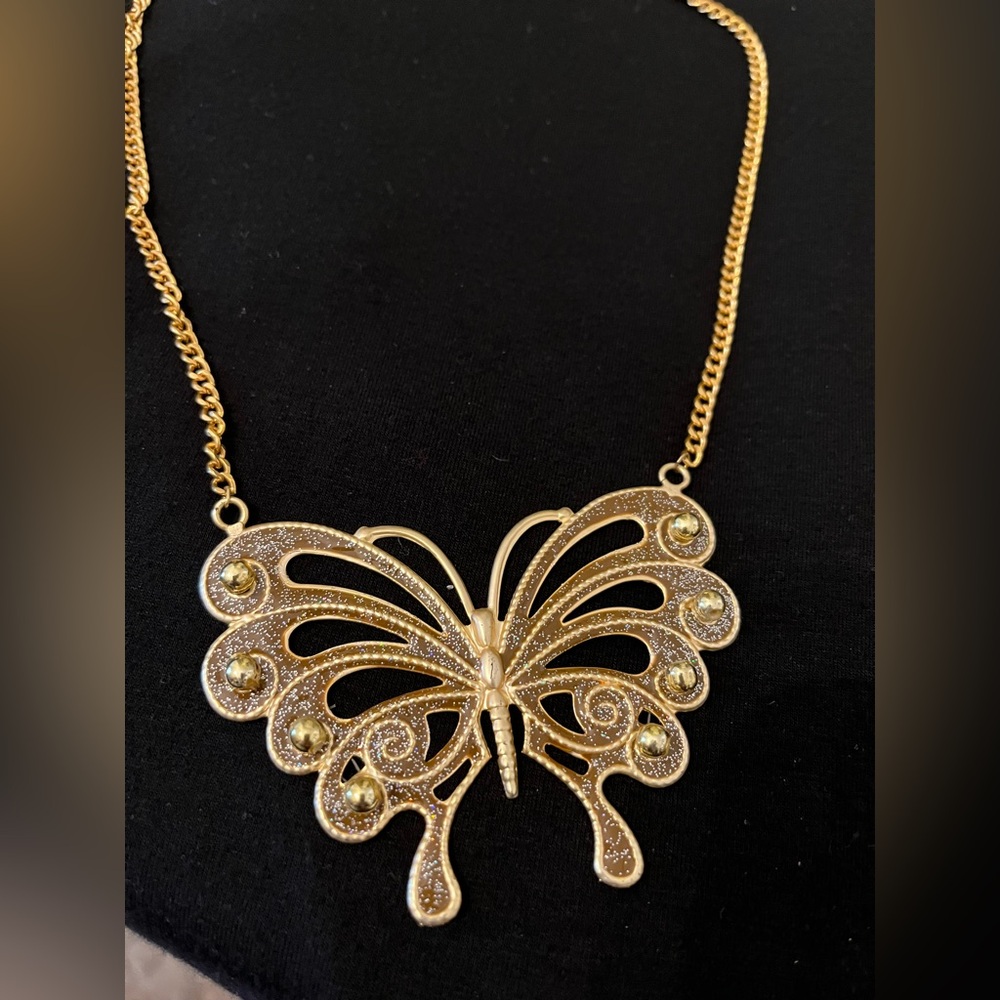 Elegant Gold Tone Butterfly Necklace